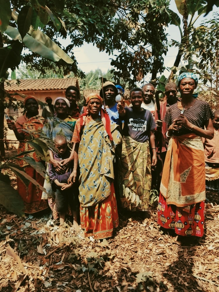 Group image of Farmer Field School team members in Burundi